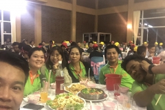 บรรยากาศกินเลี้ยง