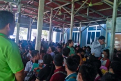 ภาพบรรยากาศการเซ็นสัญญาคนงานพม่า