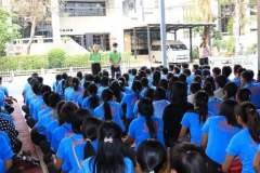 บรรยากาศเจ้าหน้าที่อบรมคนงานก่อนส่งให้กับนายจ้าง