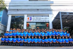บรรยากาศถ่ายรูปรวมหน้าออฟฟิศ