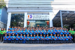 บรรยากาศถ่ายรูปรวมหน้าออฟฟิศ