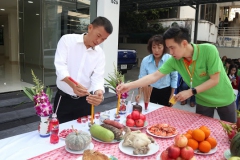 ภาพบรรยากาศ ผู้บริหาร บจน.เดอะ เฟิร์ส กูด แมน กรุ๊ป เริ่มทำพิธีเปิดสำนักงานใหม่
