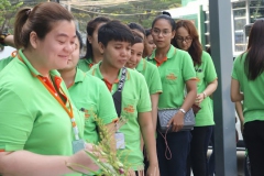 ภาพบรรยากาศ พนักงานร่วมทำพิธีเปิดสำนักงานใหม่ บจน.เดอะ เฟิร์ส กูด แมน กรุ๊ป