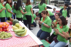 ภาพบรรยากาศ พนักงานร่วมทำพิธีเปิดสำนักงานใหม่ บจน.เดอะ เฟิร์ส กูด แมน กรุ๊ป