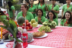 ภาพบรรยากาศ พนักงานร่วมทำพิธีเปิดสำนักงานใหม่ บจน.เดอะ เฟิร์ส กูด แมน กรุ๊ป