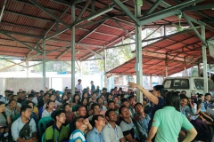 บรรยากาศการเซ็นสัญญาคนงานพม่า